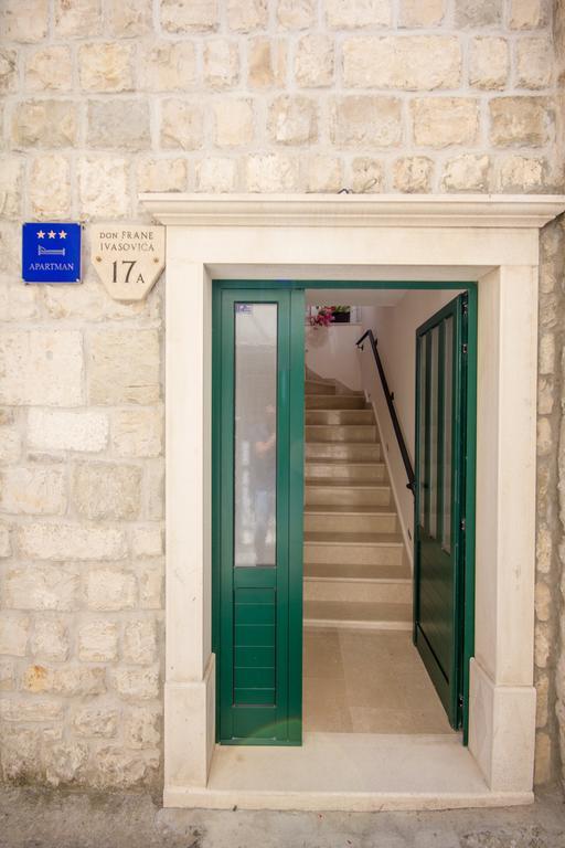 Apartment Niko Kastel Stari Kaštela Rom bilde